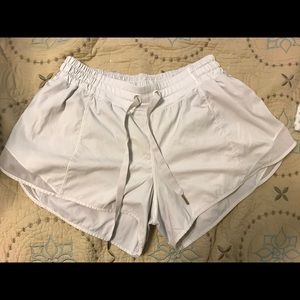 Lululemon Shorts - Hotty Hot 4” White Size 10